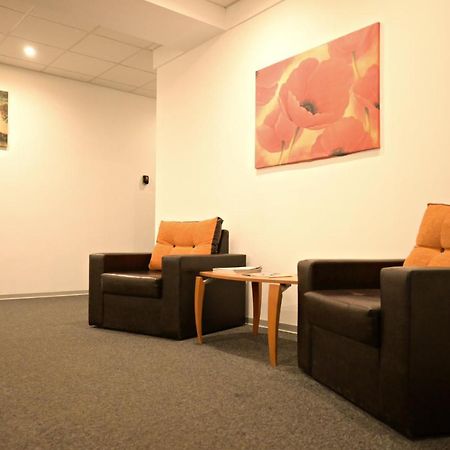 Luana Airport Apartments #9 오토페니 외부 사진